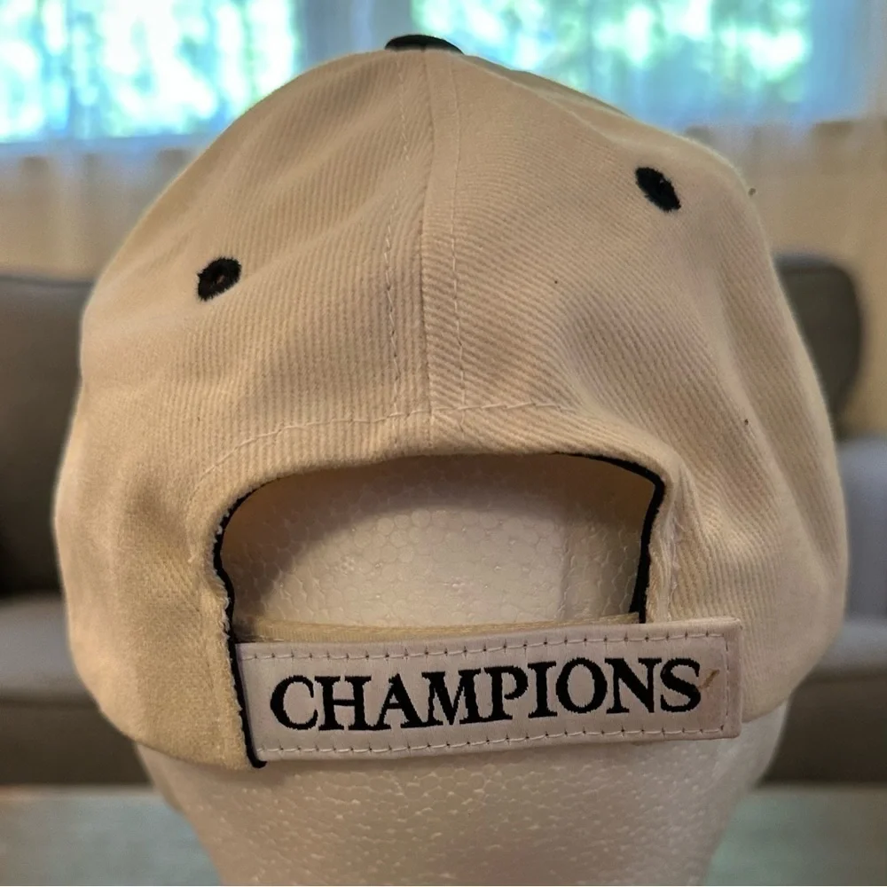 Reebok Y2K Indianapolis Colts 2006 Super Bowl XLI Champion One Size OS off white